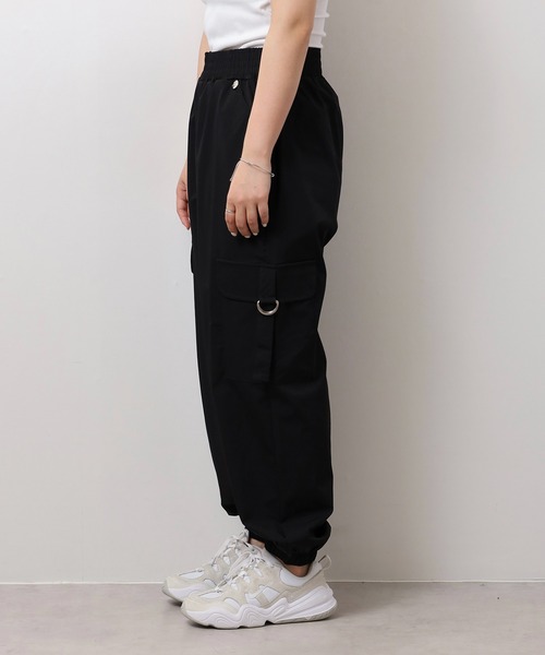 DIMENSIONE danza(ディメンシオーネ ダンツァ)の「ナイロンカーゴパンツ(カーゴパンツ・レディース・ブラック・X-SMALL/MEDIUM/SMALL)」の4枚目の写真