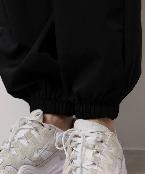 DIMENSIONE danza(ディメンシオーネ ダンツァ)の「ナイロンカーゴパンツ(カーゴパンツ・レディース・ブラック・X-SMALL/MEDIUM/SMALL)」の11枚目の写真