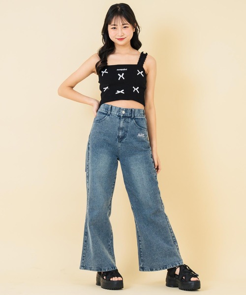 ANAP GｉRL（アナップガール）の「バック クラッシュ カットオフ デニム ワイド パンツ（デニムパンツ・キッズ・ブルー/ブラック・M/S/XS）」の15枚目の写真