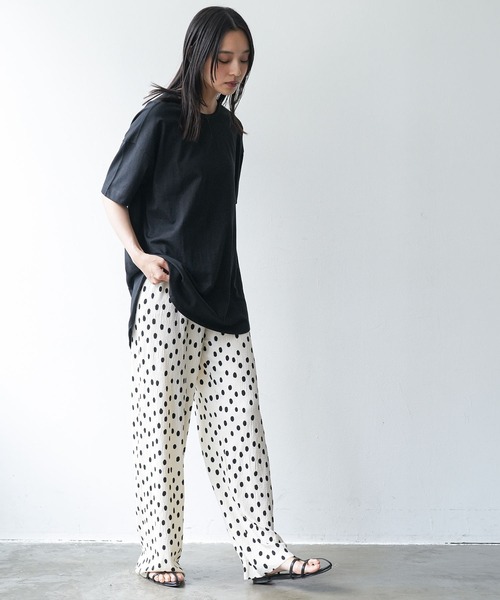 mili an deni(ミリアンデニ)の「ペイズリー&ドットカットプリーツパンツ(その他パンツ・レディース・アイボリー/ブラック系その他/ホワイト/ブラック・M)」の9枚目の写真