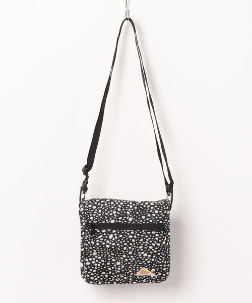 KELTY(ケルティ)の「スクエアフォルムが可愛いミニポーチ【KELTY】MINI HERITAGE POUCH(ショルダーバッグ・レディース・オリーブ/ブラウン系その他/セージグリーン/その他/アニマル/レオパード/タン/その他2/その他1/マスタード/ネイビー/モカ/ダークグレー/ブラック・ONE SIZE)」の11枚目の写真