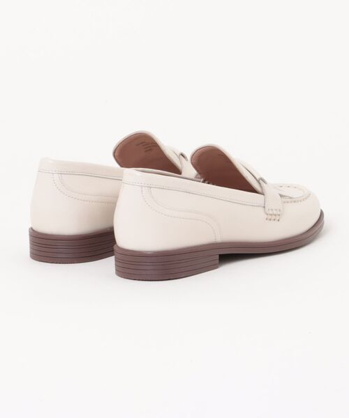 COLE HAAN(コールハーン)の「スタッシ キルティ ローファー womens(ローファー・レディース・ホワイト・7/7.5/6/6.5/8/5.5/5)」の7枚目の写真