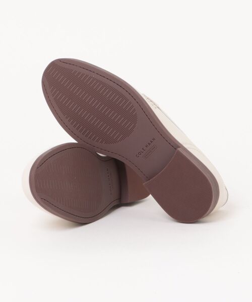 COLE HAAN(コールハーン)の「スタッシ キルティ ローファー womens(ローファー・レディース・ホワイト・7/7.5/6/6.5/8/5.5/5)」の8枚目の写真