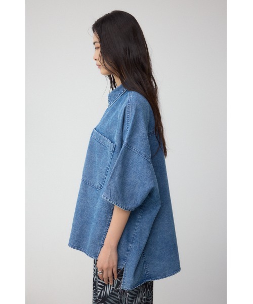 AZUL by moussy（アズールバイマウジー）の「C/T冷感デニムドルマンシャツ（シャツ/ブラウス・レディース・ブルー/ダークブルー・FREE）」の19枚目の写真