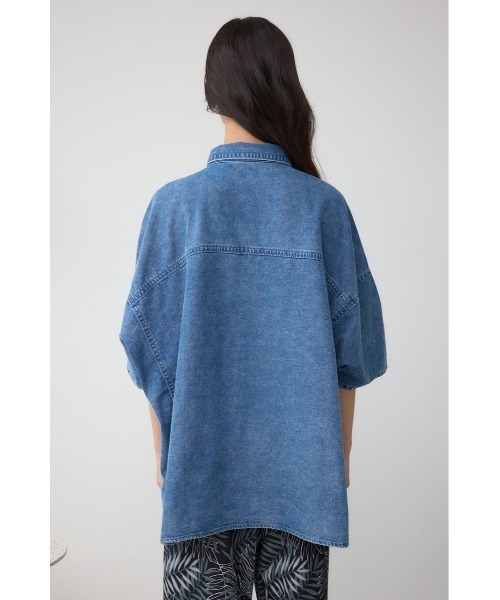 AZUL by moussy（アズールバイマウジー）の「C/T冷感デニムドルマンシャツ（シャツ/ブラウス・レディース・ブルー/ダークブルー・FREE）」の18枚目の写真