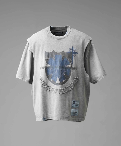 MAISON SPECIAL(メゾンスペシャル)の「【Hypnose Association for MAISON SPECIAL】「Crest」Prime-Over Crew Neck Layering T-Shirt/プライムオーバークルーネックレイヤリングTシャツ【MAISON SPECIAL/メゾンスペシャル】(Tシャツ/カットソー・メンズ・ブラック/ライトグレー・2/1)」の8枚目の写真