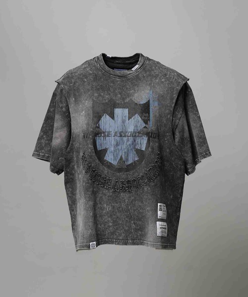 MAISON SPECIAL(メゾンスペシャル)の「【Hypnose Association for MAISON SPECIAL】「Crest」Prime-Over Crew Neck Layering T-Shirt/プライムオーバークルーネックレイヤリングTシャツ【MAISON SPECIAL/メゾンスペシャル】(Tシャツ/カットソー・メンズ・ブラック/ライトグレー・2/1)」の7枚目の写真