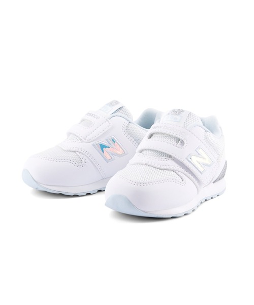 NEW BALANCE(ニューバランス)の「996(スニーカー・キッズ・ブラック/ホワイト・12.0cm/12.5cm/13.0cm/13.5cm/14.0cm/14.5cm/15.0cm/15.5cm/16.0cm/16.5cm)」の3枚目の写真