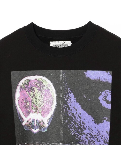 C.E(シーイー)の「C.E / Xo RIFF CREW NECK(スウェット・メンズ・ブラック・X-LARGE/LARGE/MEDIUM)」の3枚目の写真