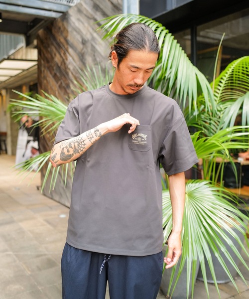 BILLABONG（ビラボン）の「BILLABONG メンズ WARM SOFTTY TEE サーフTシャツ 【2025年秋冬モデル】/ビラボン水陸両用胸ポケットバックロゴプリントラッシュガードTシャツ(水着)（Tシャツ/カットソー・メンズ・クリーム/ブラック/ライトブルー・X-LARGE/LARGE/MEDIUM）」の6枚目の写真
