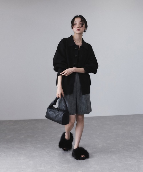 ADAM ET ROPE'（アダムエロペ）の「【サステナブル】ポロニットリラックスカーディガン（カーディガン/ボレロ・レディース・ラベンダー/キナリ/ブラック・FREE）」の7枚目の写真