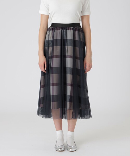 BLUE LABEL CRESTBRIDGE（ブルーレーベルクレストブリッジ）の「クレストブリッジチェックライトクロッシングチュールスカート（スカート・レディース・レッド/ベージュ系その他・36/38）」の2枚目の写真