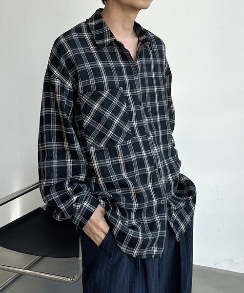 UNDERSTATEMENTs(アンダーステイトメント)の「【ユニセックス】ルーズチェックシャツ(シャツ/ブラウス・メンズ・ブラック/グリーン/イエロー・MEDIUM/LARGE)」の11枚目の写真