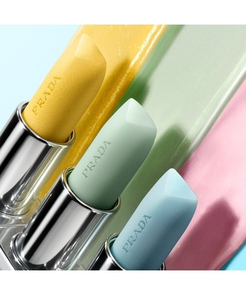 新発売】リップ バーム フロスティング ケア（リップクリーム）｜PRADA
