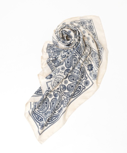 mysty woman（ミスティウーマン）の「ペイズリー柄スカーフ 598809（ストール/ショール・レディース・アイボリー/ブラック・FREE）」の5枚目の写真