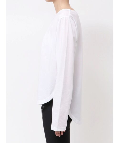 ELENDEEK(エレンディーク)の「ラウンドヘムカットソー(Tシャツ/カットソー・レディース・オフホワイト/チャコールグレー・FREE)」の19枚目の写真