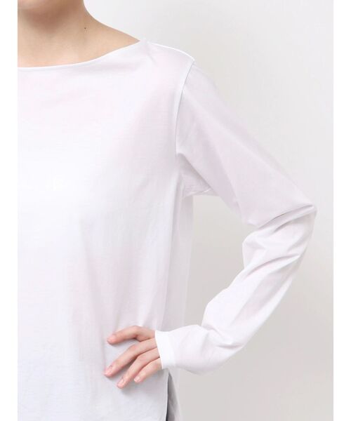 ELENDEEK(エレンディーク)の「ラウンドヘムカットソー(Tシャツ/カットソー・レディース・オフホワイト/チャコールグレー・FREE)」の22枚目の写真