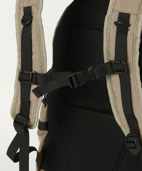 GLOBAL WORK（グローバルワーク）の「撥水ライト10ポケットリュック/581076（バックパック/リュック・メンズ・ブラック/ベージュ・ONE SIZE）」の10枚目の写真