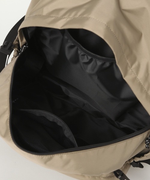GLOBAL WORK（グローバルワーク）の「撥水ライト10ポケットリュック/581076（バックパック/リュック・メンズ・ブラック/ベージュ・ONE SIZE）」の18枚目の写真
