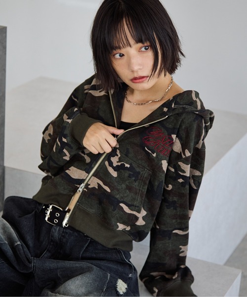 PBLIM（ページボーイリム）の「《UNISEX/セットアップ対応》ロゴ刺繍ジップパーカー（パーカー・レディース・杢グレー/ブラウン/グリーン系カモフラージュ・MEDIUM/SMALL）」の6枚目の写真