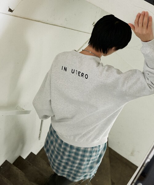 PUBLUX(パブリュクス)の「PUBLUX/パブリュクス 別注 NIRVANA IN U TERO SWEAT/ニルヴァーナプリントスウェット(限定展開)(スウェット・メンズ・チャコールグレー/ライトグレー・SMALL/MEDIUM/LARGE)」の3枚目の写真