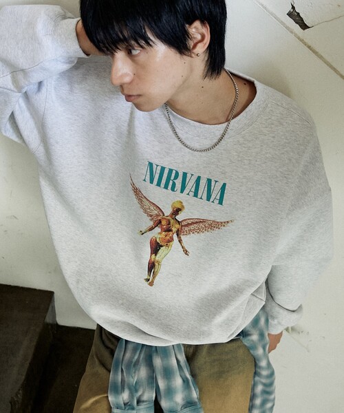 PUBLUX(パブリュクス)の「PUBLUX/パブリュクス 別注 NIRVANA IN U TERO SWEAT/ニルヴァーナプリントスウェット(限定展開)(スウェット・メンズ・チャコールグレー/ライトグレー・SMALL/MEDIUM/LARGE)」の4枚目の写真