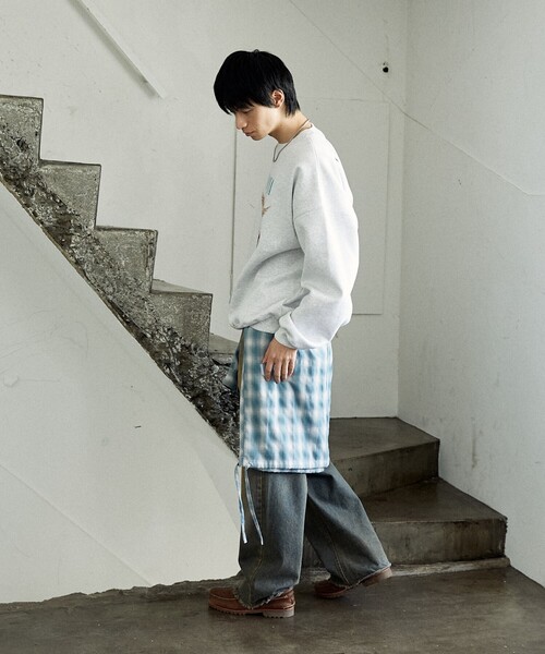 PUBLUX(パブリュクス)の「PUBLUX/パブリュクス 別注 NIRVANA IN U TERO SWEAT/ニルヴァーナプリントスウェット(限定展開)(スウェット・メンズ・チャコールグレー/ライトグレー・SMALL/MEDIUM/LARGE)」の7枚目の写真
