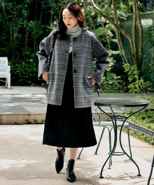 UNTITLED(アンタイトル)の「【Aライン/ワンピース】Vネックジャンパースカート(ワンピース・レディース・ブラック/チャコールグレー・00/02/01/03/04/44/48)」の10枚目の写真