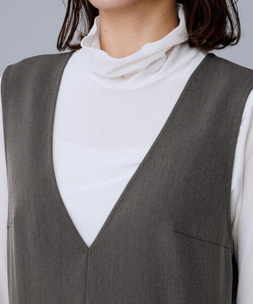 UNTITLED(アンタイトル)の「【Aライン/ワンピース】Vネックジャンパースカート(ワンピース・レディース・ブラック/チャコールグレー・00/02/01/03/04/44/48)」の17枚目の写真