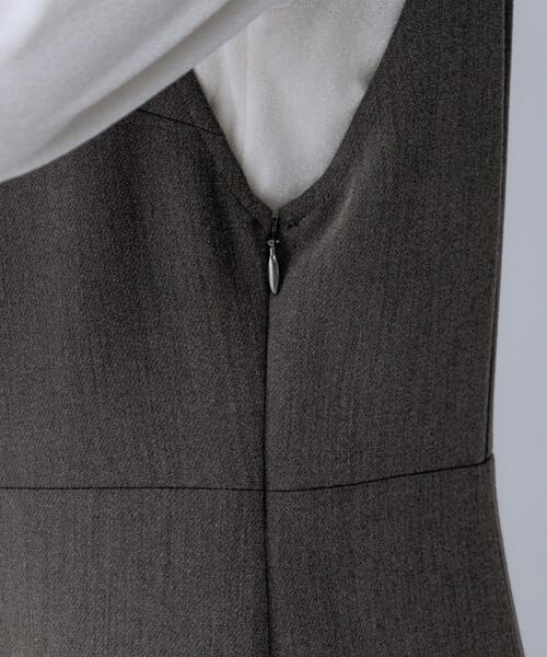 UNTITLED(アンタイトル)の「【Aライン/ワンピース】Vネックジャンパースカート(ワンピース・レディース・ブラック/チャコールグレー・00/02/01/03/04/44/48)」の19枚目の写真