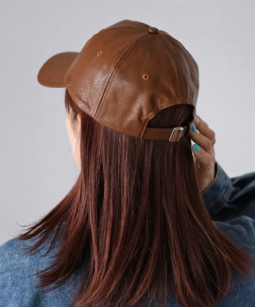 Riberry(リベリー)の「合成皮革キャップ(キャップ・レディース・ブラック/ブラウン・FREE)」の7枚目の写真