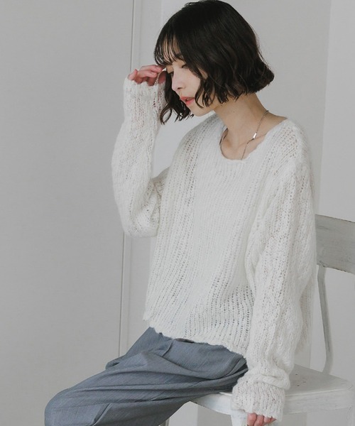 AO2（アオズ）の「Boat-Neck Knit / 透かし編み ボートネック ニット（ニット/セーター・レディース・ダークグレー/ネイビー/ホワイト/ブラウン・FREE）」の2枚目の写真