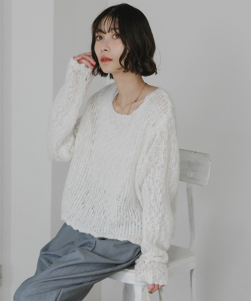 AO2（アオズ）の「Boat-Neck Knit / 透かし編み ボートネック ニット（ニット/セーター・レディース・ダークグレー/ネイビー/ホワイト/ブラウン・FREE）」の5枚目の写真