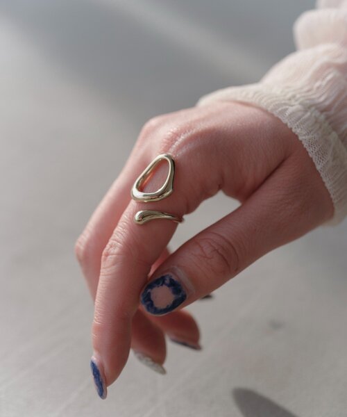 Kastane（カスタネ）の「【fiw./WEB限定】デザインリング（リング・レディース・シルバー/ゴールド・FREE）」の4枚目の写真