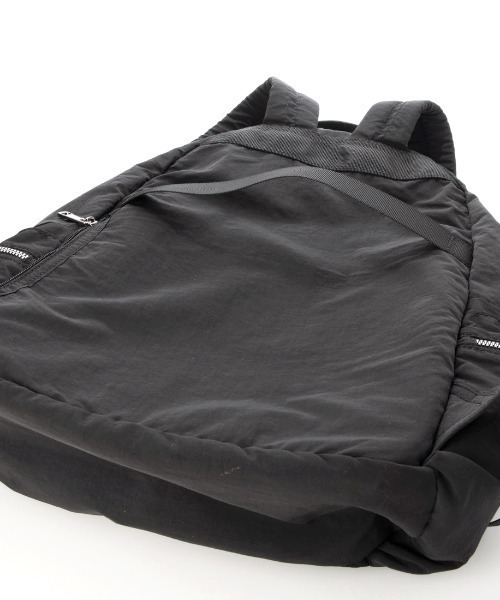cache cache(カシュ カシュ)の「カシュカシュ cachecache / 10ポケットナイロンリュック(バックパック/リュック・レディース・ベージュ系その他/ダークグレー/ブラック・FREE)」の17枚目の写真