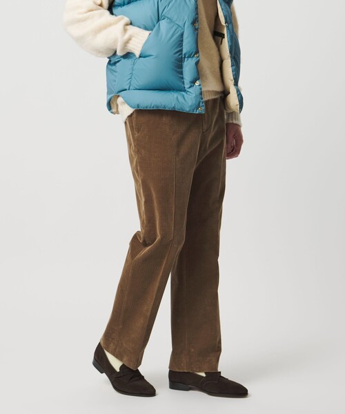UNITED ARROWS（ユナイテッドアローズ）の「コーデュロイ モダンストレート パンツ（その他パンツ・メンズ・ブラック/ブラウン系・S/M/XL/L）」の2枚目の写真
