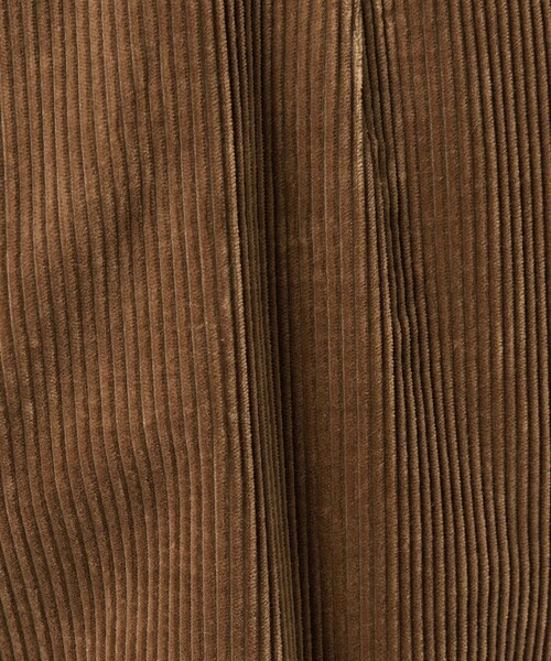 UNITED ARROWS（ユナイテッドアローズ）の「コーデュロイ モダンストレート パンツ（その他パンツ・メンズ・ブラック/ブラウン系・S/M/XL/L）」の17枚目の写真