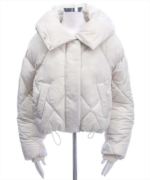 CLEAR BASIC（クリアベーシック）の「ダイヤキルト中綿ダウン［大人 カジュアル 着回し力抜群］≪AW新作≫（ダウンジャケット/コート・レディース・アイボリー/ブラック・F）」の14枚目の写真