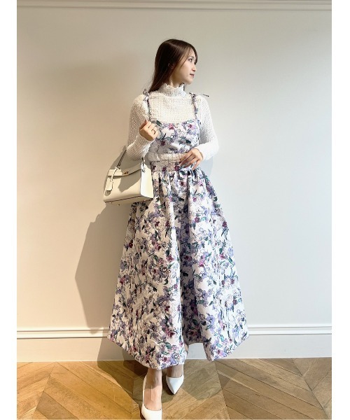 LOULOU WILLOUGHBY(ルルウィルビー)の「【LOULOU WILLOUGHBY】ティアードラッセルプルオーバー(Tシャツ/カットソー・レディース・ブラック/オフホワイト/ピンク/サックスブルー・2)」の5枚目の写真