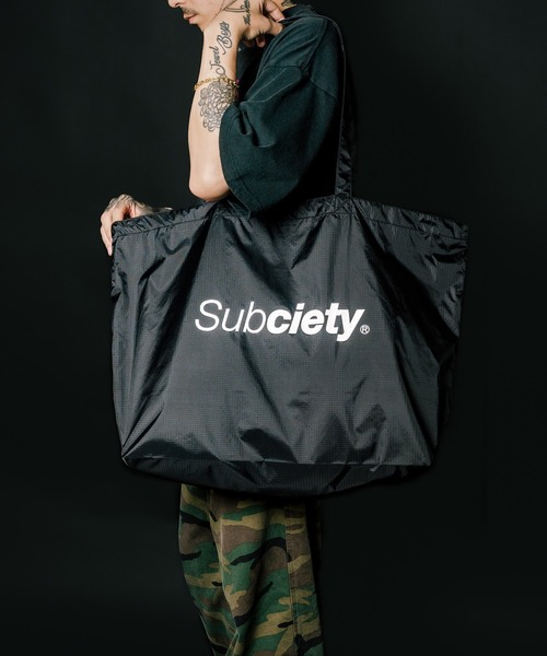 Subciety（サブサエティ）の「Nylon big tote bag（トートバッグ・メンズ・ブラック/オレンジ/ミント/ホワイト・FREE）」の3枚目の写真