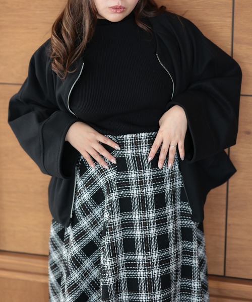 Ruwan yu（ルワンユー）の「ノーカラーショートコート【大きいサイズ対応】（ノーカラージャケット・レディース・ブラック・L/LL/3L/4L）」の3枚目の写真