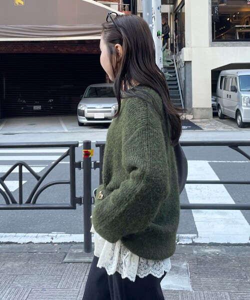 fredy emue（フレディエミュ）の「ミドル丈片畦ニットプルオーバー（ニット/セーター・レディース・イエロー/カーキ/ベビーピンク/ライトグレー・38）」の9枚目の写真