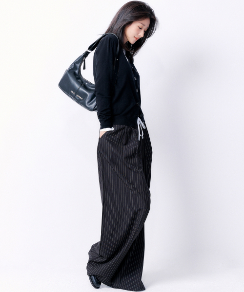 NICK&NICOLE(ニックアンドニコール)の「STRIPE LAYERED PINTUCK SLACKS_BLACK(スラックス・レディース・その他・FREE)」の8枚目の写真