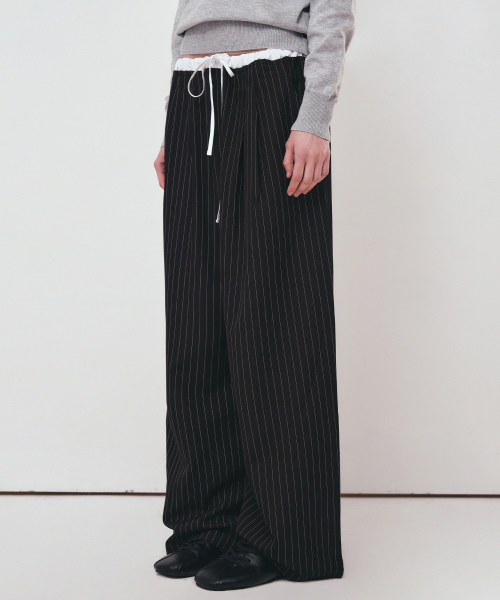 NICK&NICOLE(ニックアンドニコール)の「STRIPE LAYERED PINTUCK SLACKS_BLACK(スラックス・レディース・その他・FREE)」の5枚目の写真