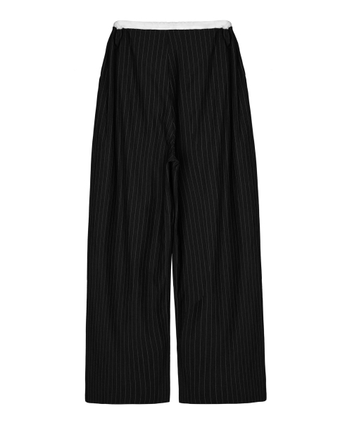 NICK&NICOLE(ニックアンドニコール)の「STRIPE LAYERED PINTUCK SLACKS_BLACK(スラックス・レディース・その他・FREE)」の2枚目の写真