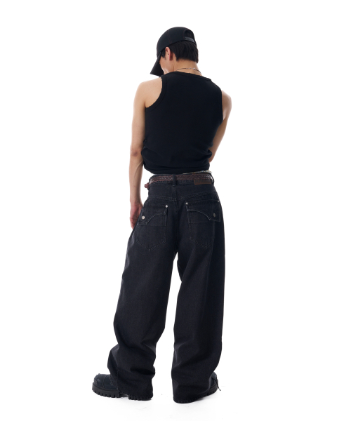 AAKAM（アーカム）の「Knee Incision Washed Denim Pants (Black)（デニムパンツ・レディース・その他・1/2）」の13枚目の写真