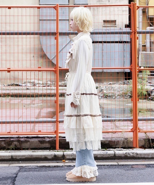 axes femme（アクシーズファム）の「リボンセットレースワンピース（ワンピース・レディース・ブラック/キナリ・FREE）」の3枚目の写真