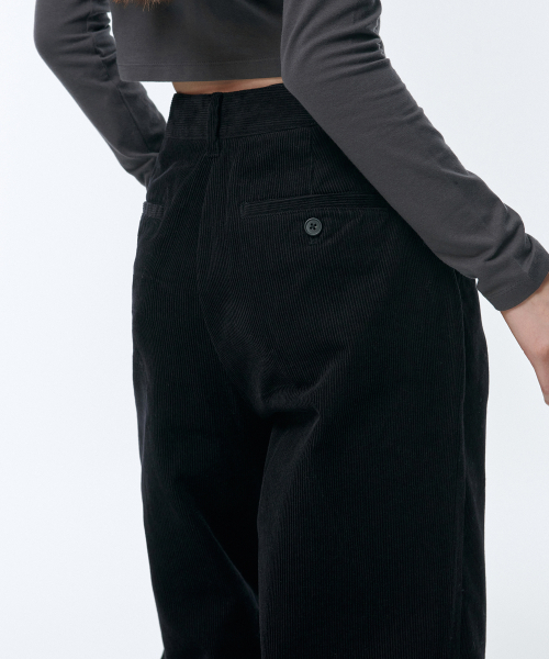 MUSINSA STANDARD WOMAN（ムシンサスタンダードウーマン）の「レディースワイドコーデュロイパンツ[ブラック]（その他パンツ・レディース・その他・27/28/29/30/24/25/26）」の5枚目の写真