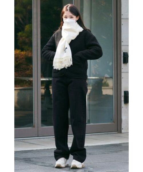 MUSINSA STANDARD WOMAN（ムシンサスタンダードウーマン）の「レディースワイドコーデュロイパンツ[ブラック]（その他パンツ・レディース・その他・27/28/29/30/24/25/26）」の13枚目の写真