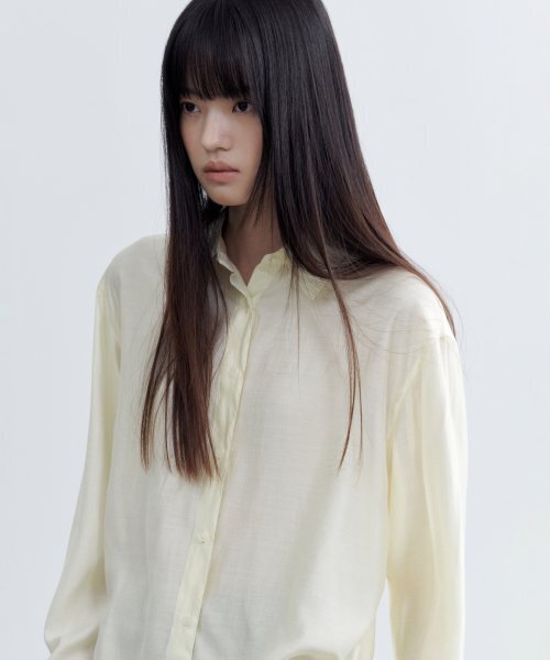 MUSINSA STANDARD WOMAN（ムシンサスタンダードウーマン）の「ウィメンズリラックスドサテンシャツ[エクリュ]（シャツ/ブラウス・レディース・その他・SMALL/MEDIUM/LARGE/X-SMALL）」の3枚目の写真